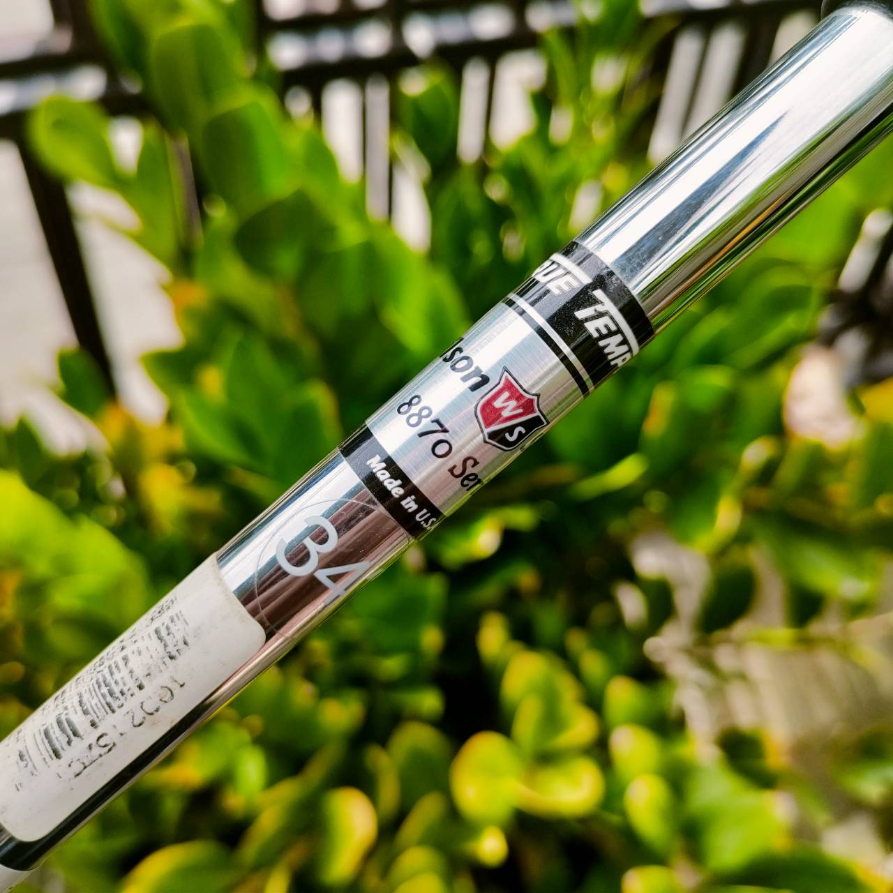 PUTTER WILSON STAFF 8875 ความยาว 34 นิ้ว เป็นตัวพรีเมี่ยม หน้าสัมผัสสุดพิเศษ ทั้งนุ่มและมี ลวดลายเพื่อให้ลูกกลิ้งได้ดี หมุนเกาะไลน์อย่างมาก ไม้กอล์ฟพรีเมี่ยมมือสอง ของแท้ By NakaraLuxurious