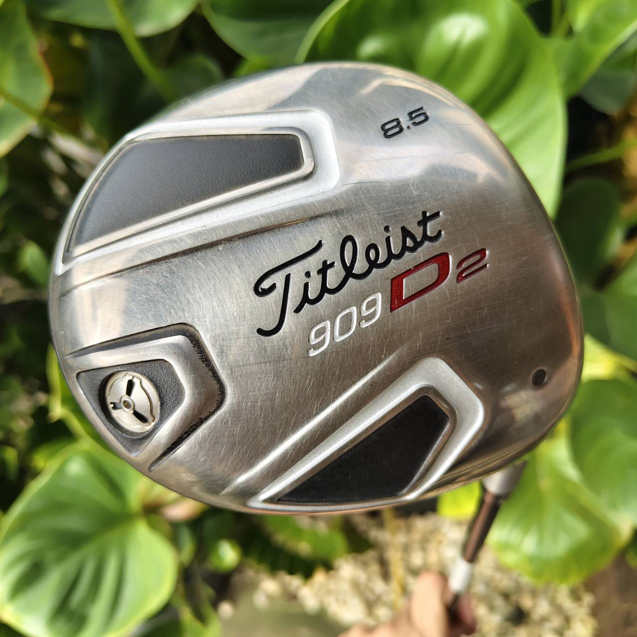 Driver Titleist 909D2 – องศา 8.5 จัดเลยครับ สปินต่ำ ตีมันส์มาก ฟีลลิ่งแน่นๆ แบบนักกอล์ฟตัวจริง