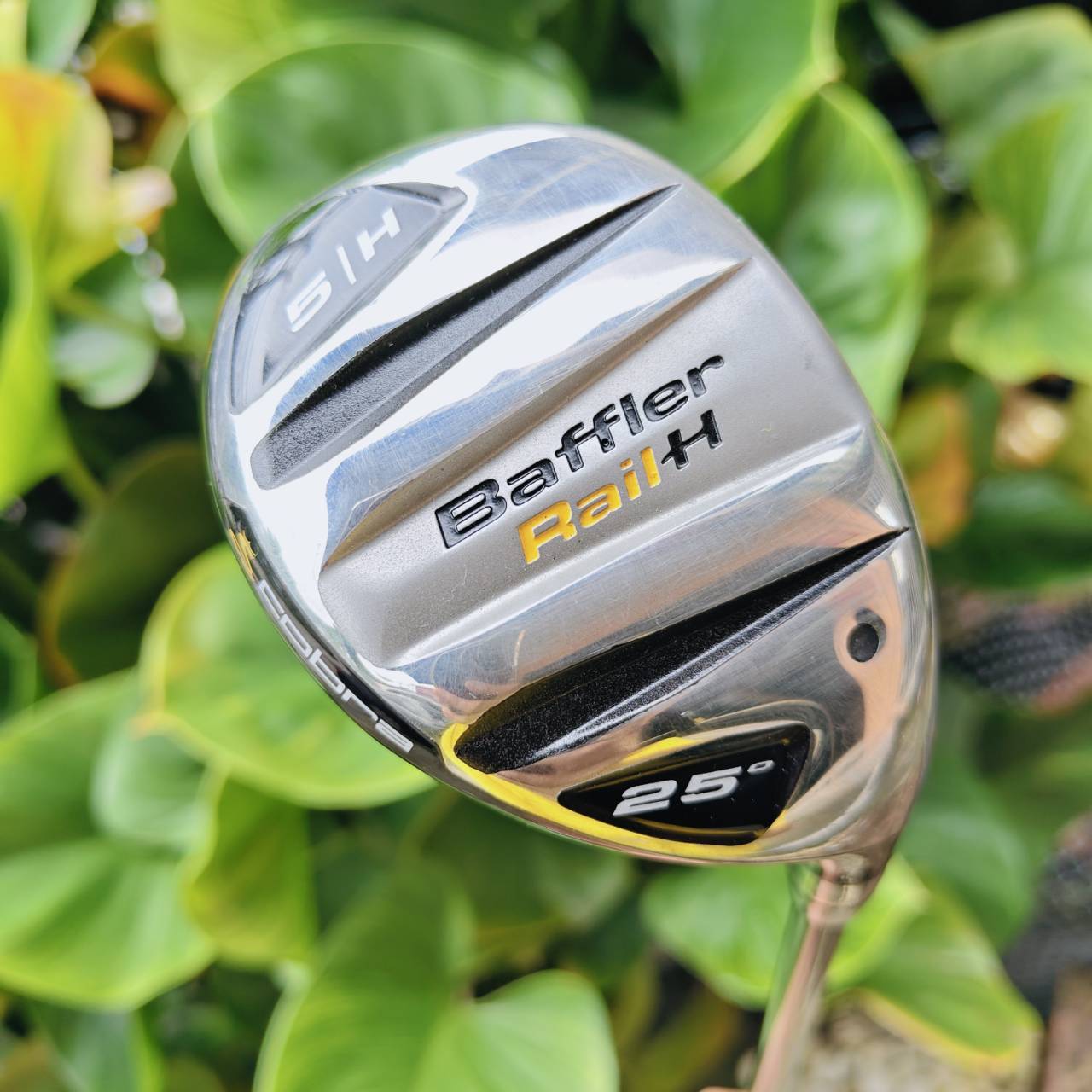 COBRA BAFFLER RAIL H U5 (25°) จุดเด่นคือ “รางใต้ sole” หรือ Baffler Rail Technology