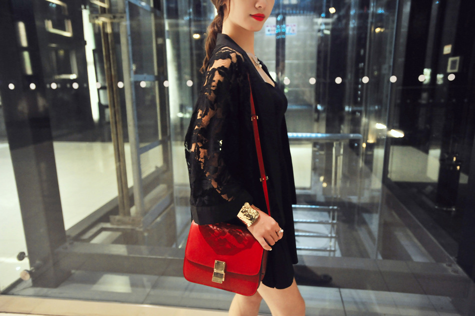 เสื้อคลุมลายลูกไม้ตามแบบ สุดเก๋ สุดซิล สามารถใส่ได้ทุกโอกาส สีดำ