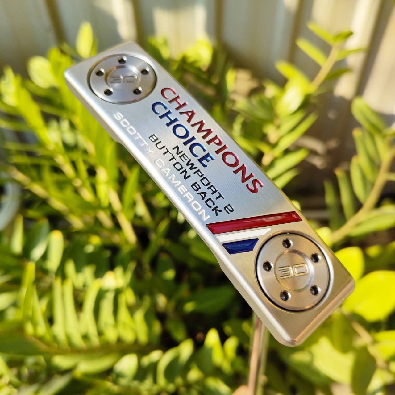 PUTTER TITLEIST LIMITED EDITION SCOTTY CAMERON CHAMPIONS CHOICE NEWPORT 2 BUTTON BACK 35 นิ้ว สภาพสวยจัด มี COVER แท้เดิมด้วย ไม้กอล์ฟมือสอง ของแท้ BY NakaraLuxurious