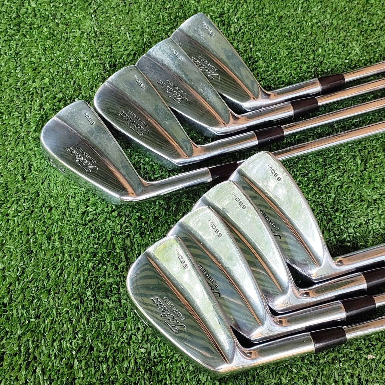 **ไม้กอล์ฟมือซ้าย** ชุดเหล็ก TITLEIST 690 MB มีเหล็ก 3-9 เเละ PW ก้าน DYNAMIC GOLD S200 เหล็ก FORGED ระดับพรีเมี่ยม ไม้กอล์ฟพรีเมี่ยมมือสอง ของแท้ By NakaraLuxurious