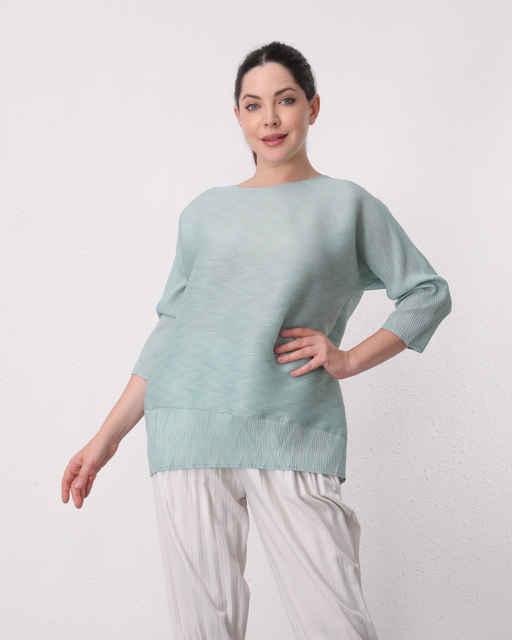 อกถึง44ยาว23นิ้ว 2MUAY รุ่น GA67807 เสื้ออัดพลีท LONG SLEEVE PLEATED TOP 8 สี FREE SIZE