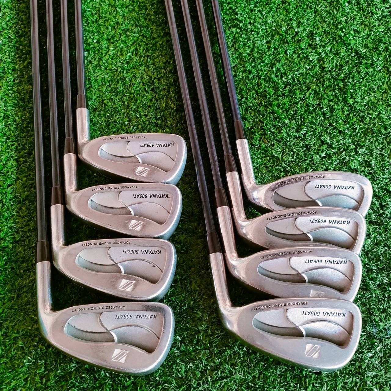 ชุดเหล็ก KATANA 505ATi มีเหล็ก 4-9 เเละ PA AW ก้าน GRAPHITE DESIGND FLEX SR, เป็นชุดยอดของสุดชุดเหล็ก หน้าเด้ง!! ไทเทเนี่ยมทั้งแผ่น!! ไม้กอล์ฟมือสอง ของแท้ BY NakaraLuxurious