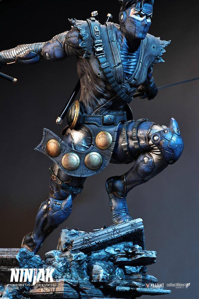 [สั่งจอง]Silver Fox 1/4 Valiant Legendary Scale Statue - Ninjak