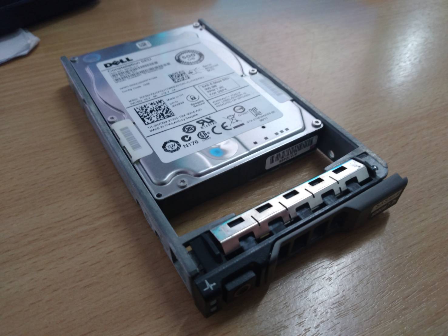 Dell NV0G9 500GB 7.2K 6Gbps SED SAS 2.5" Hard Drive 0NV0G9 Seagate ST9500431SS พร้อม tray