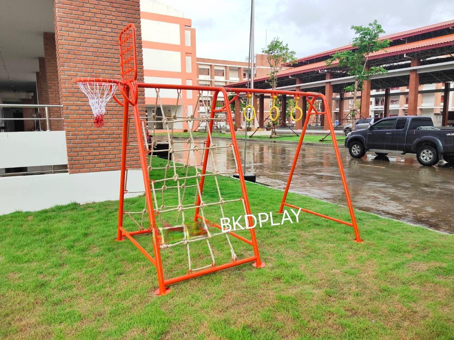 เครื่องเล่นสนามเหล็ก ชุดรวมF ปีนป่ายเชือกถักบาร์โหนแป้นบาส OutdoorPlayground, เครื่องเล่นสนามกลางแจ้ง ราคาโรงงาน สินค้า สั่งผลิต 10-20 วัน ขนาด150 x 200 x 180 ซม.