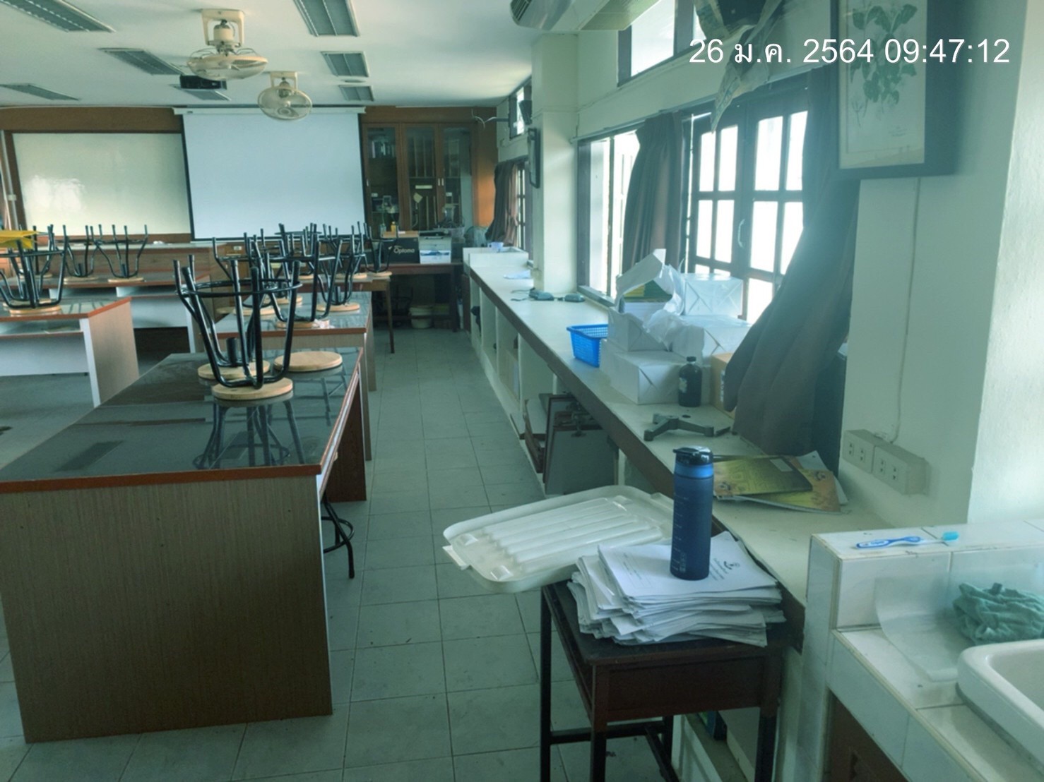 โรงเรียนเทพศิรินทร์ งานปรับปรุงห้องวิทยาศาสตร์