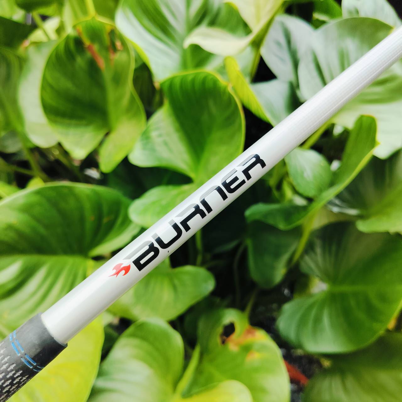 Driver Taylormade BURNER องศา 10.5 ก้าน Taylormade RE*AX 49 FLEX R รุ่นนี้กระดองเคฟล่า กระดองสุดเด้ง +เบามาก ไม้กอล์ฟพรีเมี่ยมมือสอง ของแท้ By NakaraLuxurious