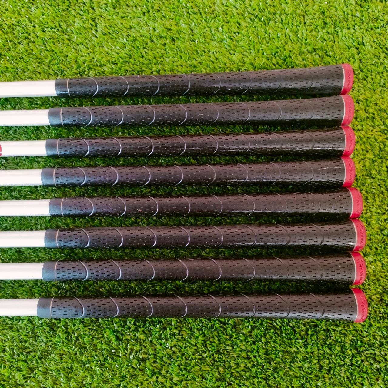 ชุดเหล็ก TAYLORMADE BURNER มีเหล็ก 5-9 เเละ PW AW SW ก้าน RE*AX SUPERFAST FLEX R ตีง่าย ตีไกล และตีมันส์!! ไม้กอล์ฟมือสอง ของแท้ BY NakaraLuxurious