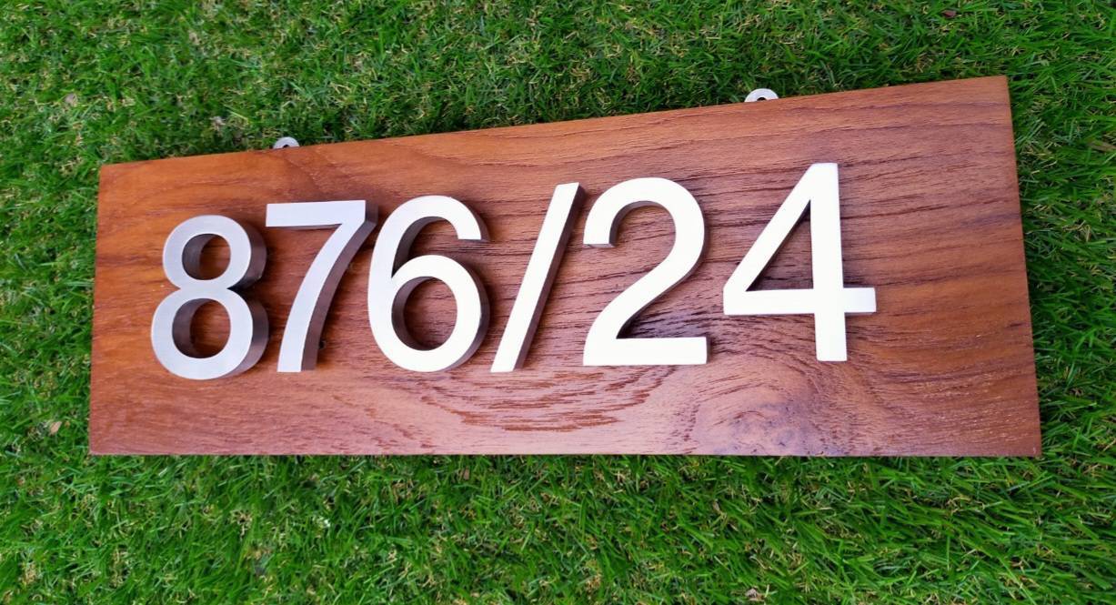 ป้ายอักษรสแตนเลสสีเงินแฮร์ไลน์ ป้ายบ้านเลขที่