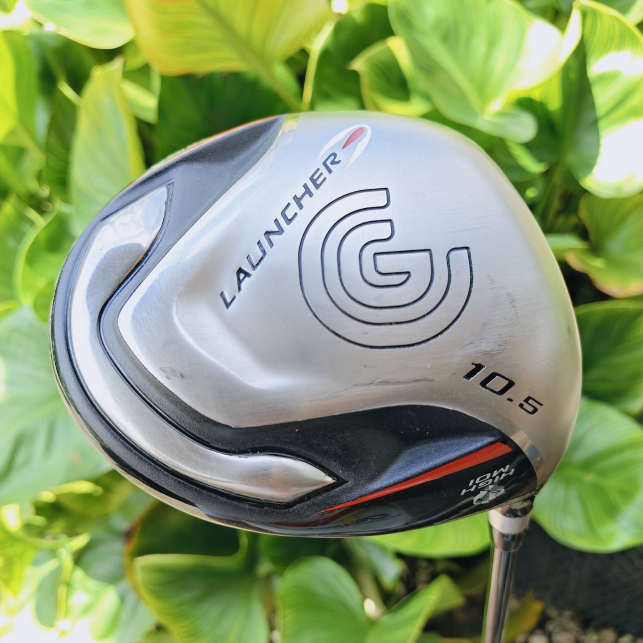 Driver Cleveland Launcher MOI สูงมาก ~5,200 g·cm² → ให้อภัยสุด ๆ แม้ตีไม่โดนกลางหน้าไม้