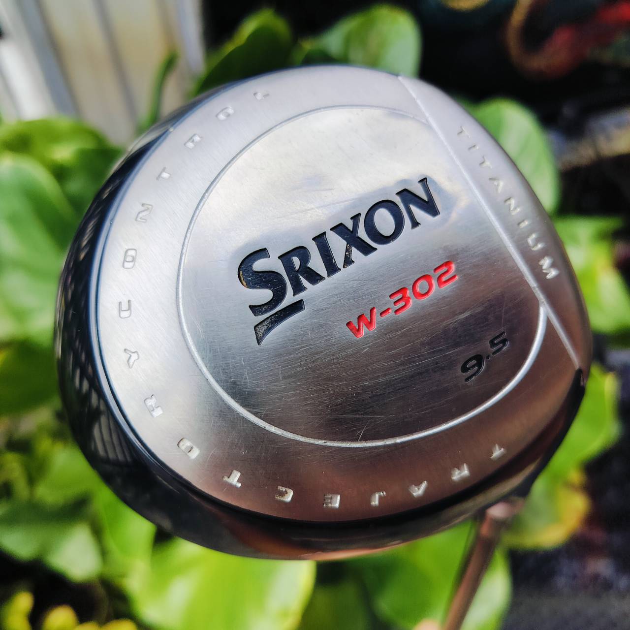 Driver SRIXON W-302 องศา 9.5 ก้าน SV-301 FLEX R วัสดุ TITANIUM พรีเมี่ยมของญี่ปุ่น ไม้กอล์ฟพรีเมี่ยมมือสอง ของแท้ By NakaraLuxurious