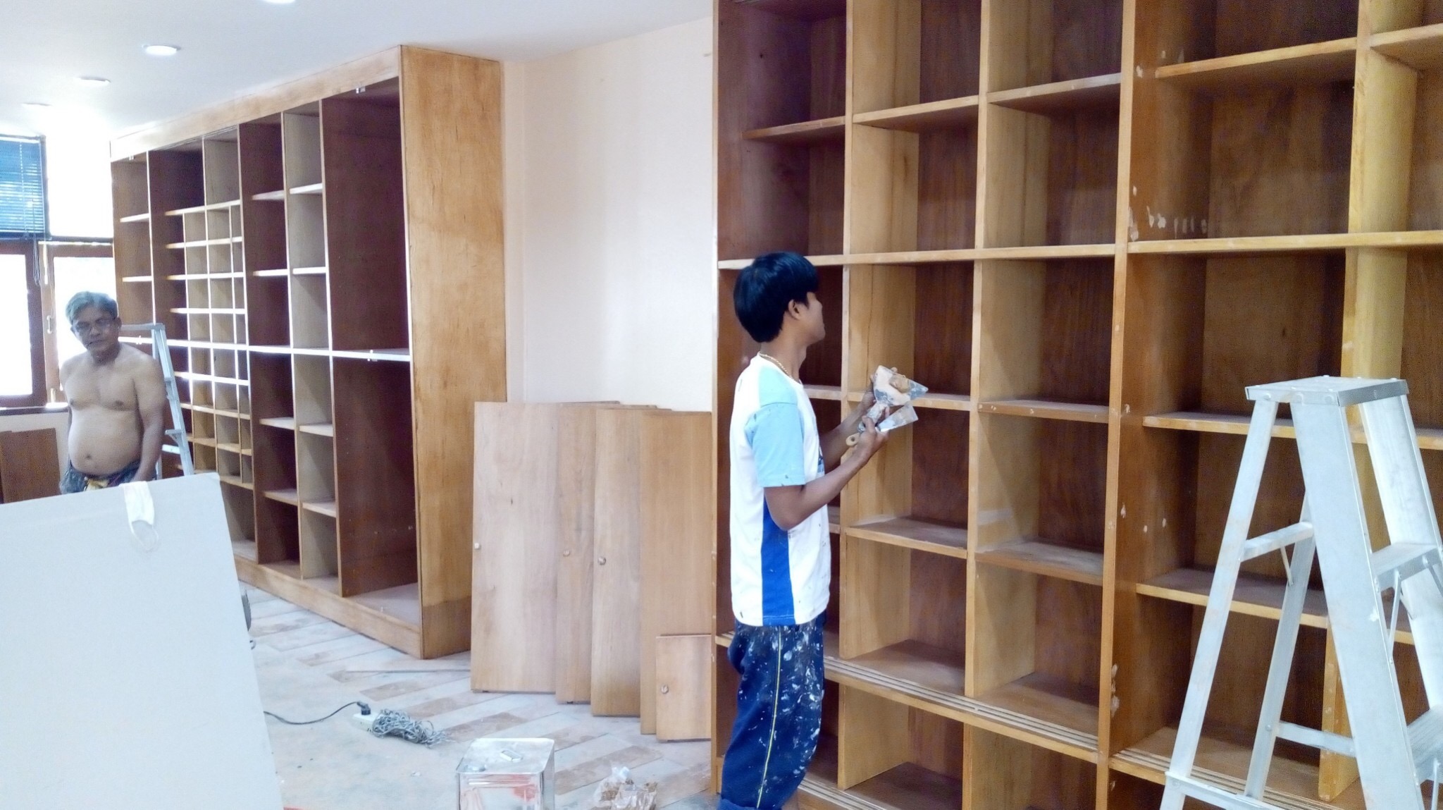 งานปรับปรุง กองทัพเรือ หน่วยโยธาทหารเรือ (กพ.ชย.ทร.).