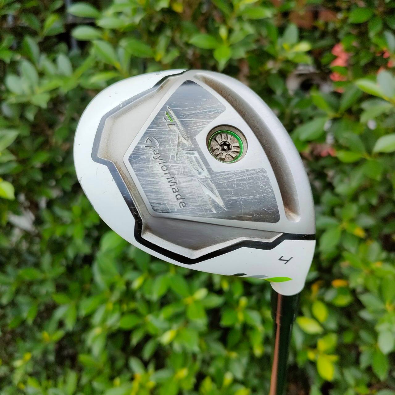 HYBRID4 TAYLORMADE RBZ องศา 22 ก้าน ROCKETBALLZ FLEX S ตีง่าย เสียงเพราะๆ ร่องตรงก่อนถึงหน้าไม้ ผลักดันพลังของลูกได้ดีมาก แม่นธงครับ