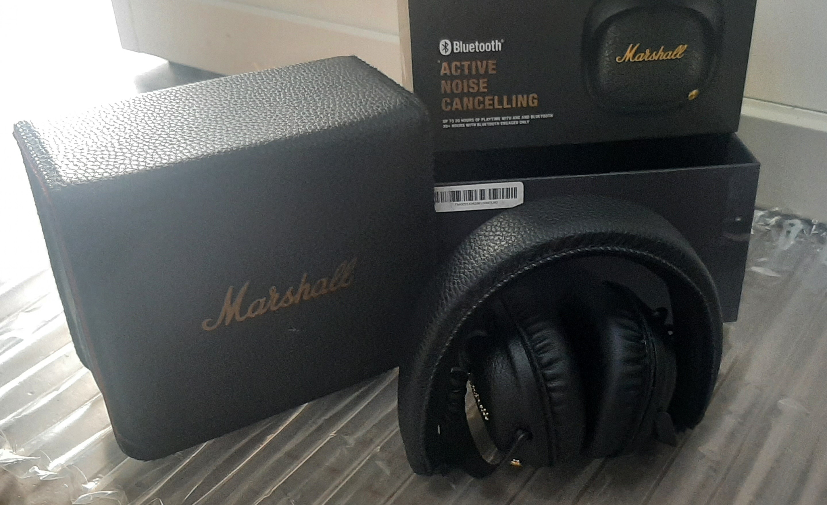 Marshall Mid ANC Wireless Headphone หูฟัง มือสอง สภาพดี ประกันร้าน 1 เดือน