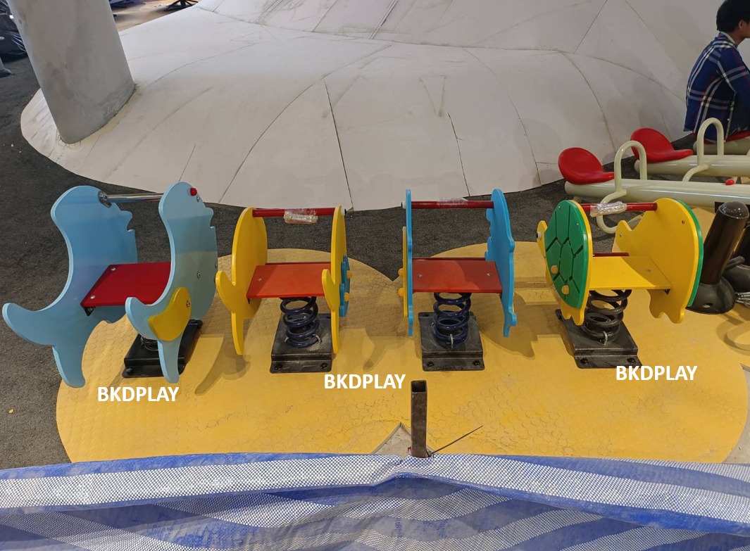 โยกเยก,ม้าโยก,สปริงปลาการ์ตูน สปริงโยกเยก, โยกเยกสปริง ,ของเล่น, เครื่องเล่นสนาม งานพรีเมียม