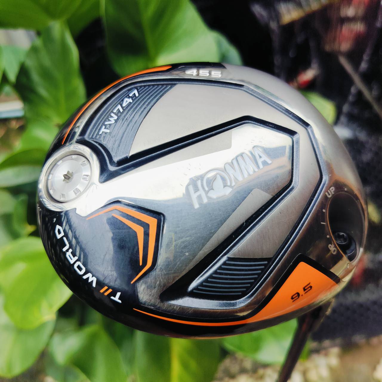 Driver HONMA TW747 455 องศา 9.5 ก้าน Honma Titanium 2 ดาว Flex S ตระกูล TOUR WORLD ของ HONMA เป็นตระกูลที่ตีมันส์อย่างมาก ไม้กอล์ฟพรีเมี่ยมมือสอง ของแท้ By NakaraLuxurious