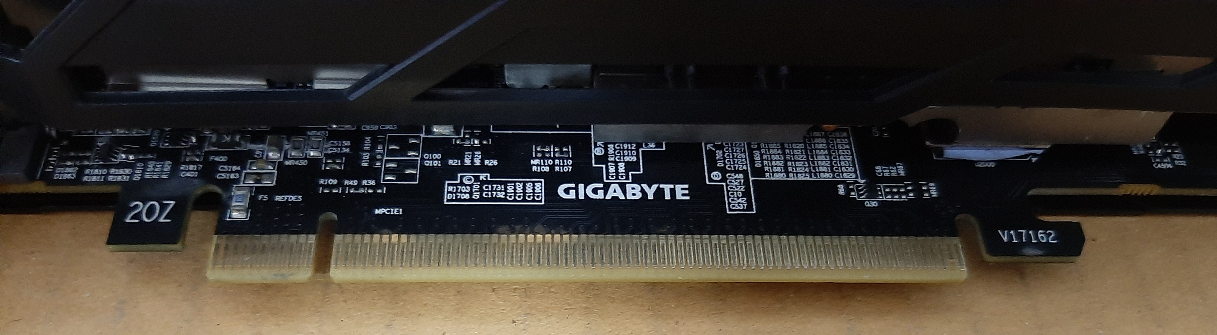การ์ดจอมือสอง ประกันร้าน 1 เดือน สภาพดี ยี่ห้อ Gigabyte รุ่น RX560 4GB DDR5