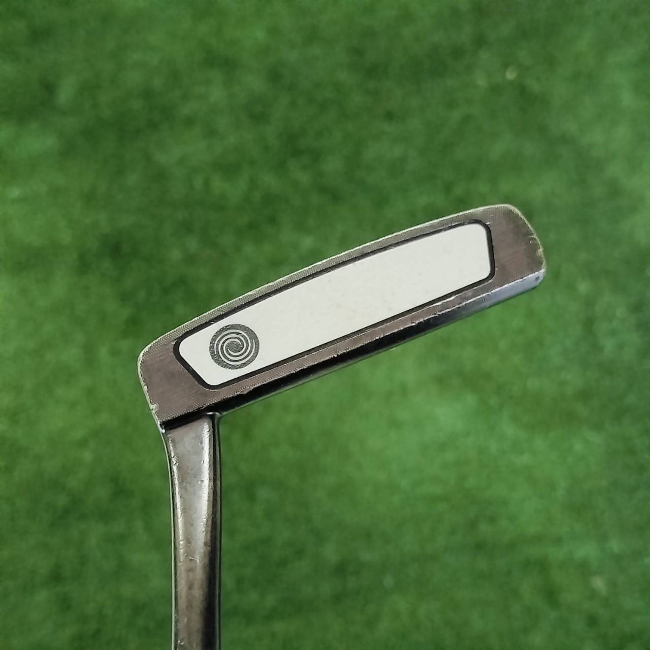 PUTTER ODYSSEY WHITE ICE 9 ความยาว 35 นิ้ว รูปทรงมอลเล็ต ออกแบบคอไม้พิเศษ พัตต์ง่ายเลย ไม้กอล์ฟพรีเมี่ยมมือสอง ของแท้ By NakaraLuxurious