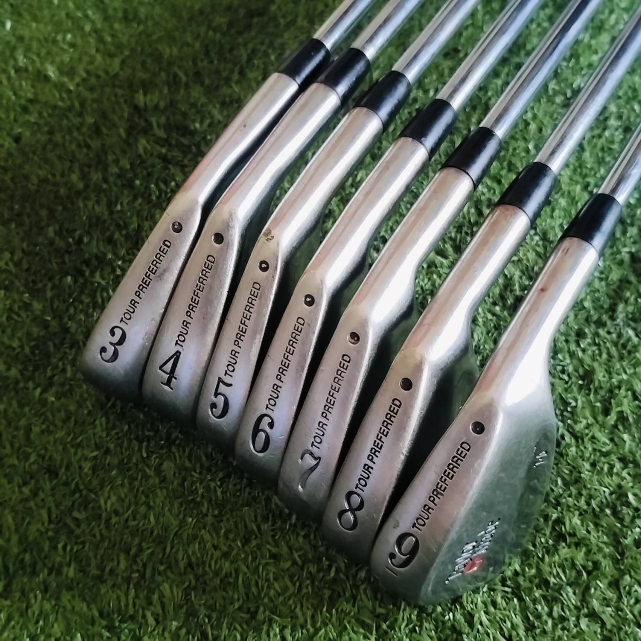 ชุดเหล็ก Taylormade Tour Preferred Forged มีเหล็ก 3 4 5 6 7 8 9 สภาพสวยจัด คลาสสิค ก้าน DYNAMIC GOLD R300 เดิมทั้งชุดเลยค่ะ ไม้กอล์ฟพรีเมี่ยมมือสอง ของแท้ By NakaraLuxurious