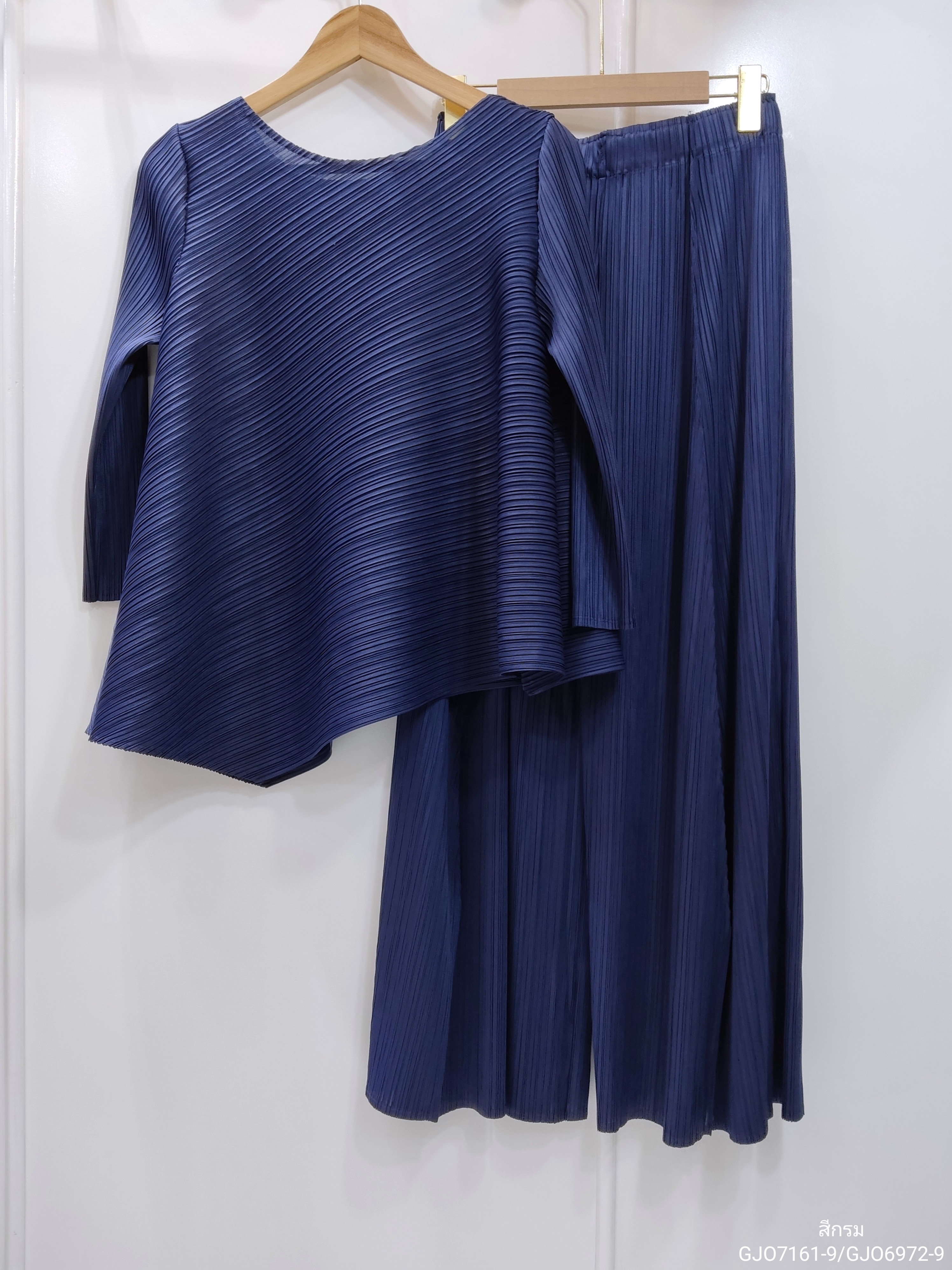 กก ยาว 37.5นิ้ว 2MUAY รุ่น GJO7161 / GJO6972 ASYMMETRIC PLEATED SET ชุดอัดพลีท เซ็ตพลีทคุณภาพ 5สี FREE SIZE