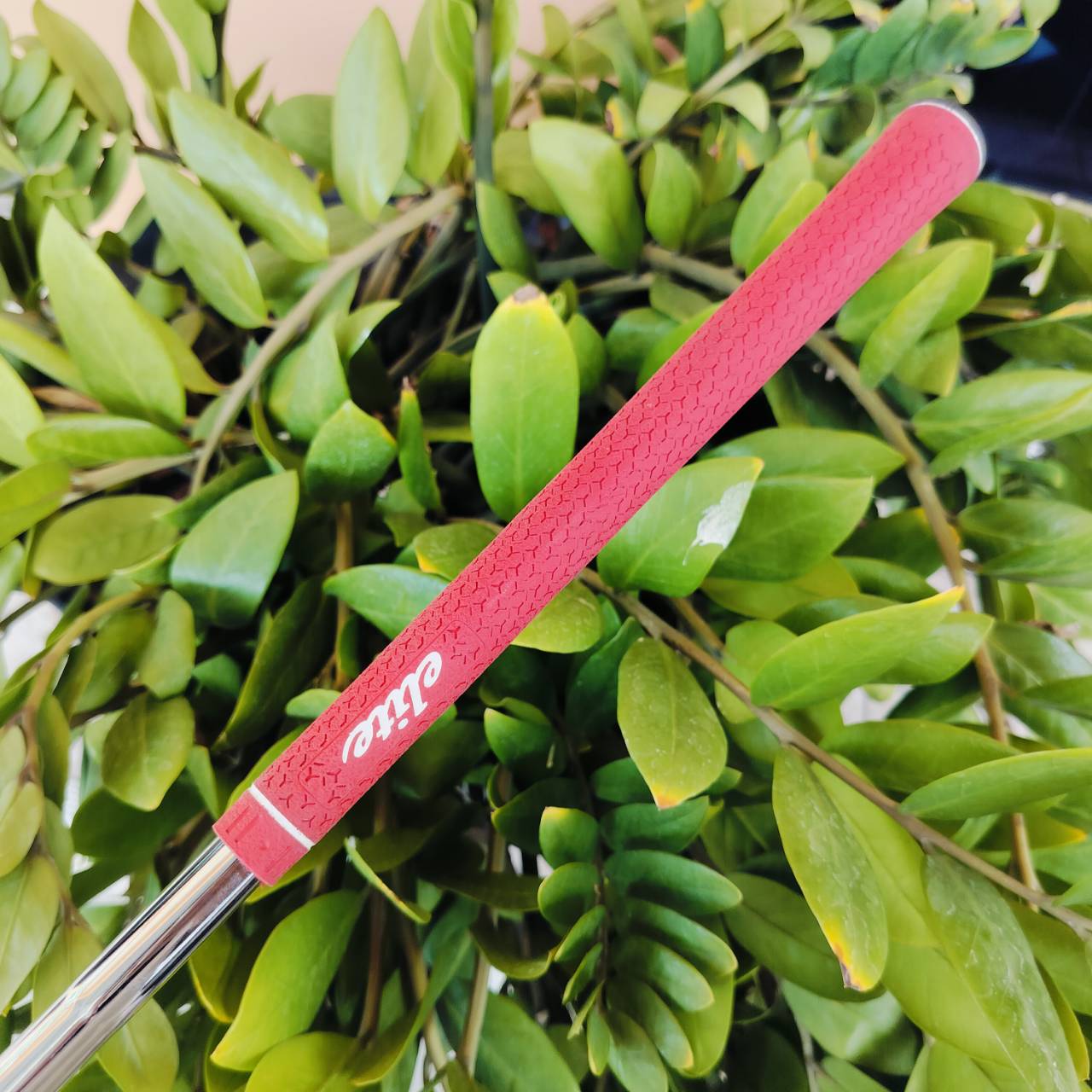 ก้าน NS PRO MODUS3 SYSTEM3 TOUR125 FLEX X ตีมันส์ใส่เต็ม คุณภาพสูงจัดๆ ติดกริพ ELITE มาด้วยทั้งชุด คุ้มมาก!!! ก้านไม้กอล์ฟพรีเมี่ยมมือสอง ของแท้ By NakaraLuxurious