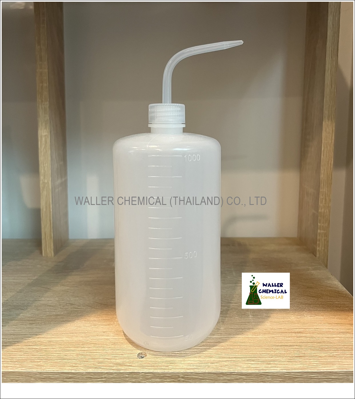 ขวดบีบน้ำกลั่น ขนาด 1,000ml (Wash Bottle) LDPE