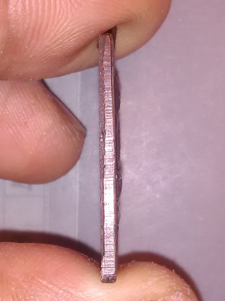 เหรียญ หลวงพ่อ วัด หนองกระโดน ปี พ.ศ. 2543 200.-