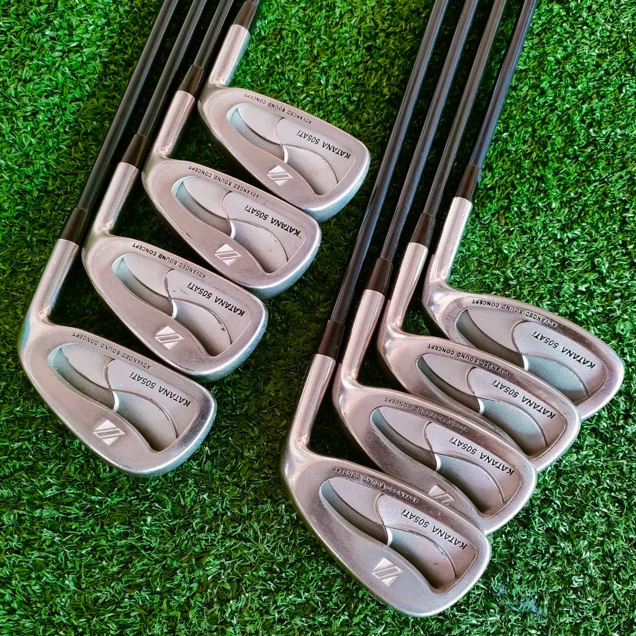 ชุดเหล็ก KATANA 505ATi มีเหล็ก 4-9 เเละ PA AW ก้าน GRAPHITE DESIGND FLEX SR, เป็นชุดยอดของสุดชุดเหล็ก หน้าเด้ง!! ไทเทเนี่ยมทั้งแผ่น!! ไม้กอล์ฟมือสอง ของแท้ BY NakaraLuxurious