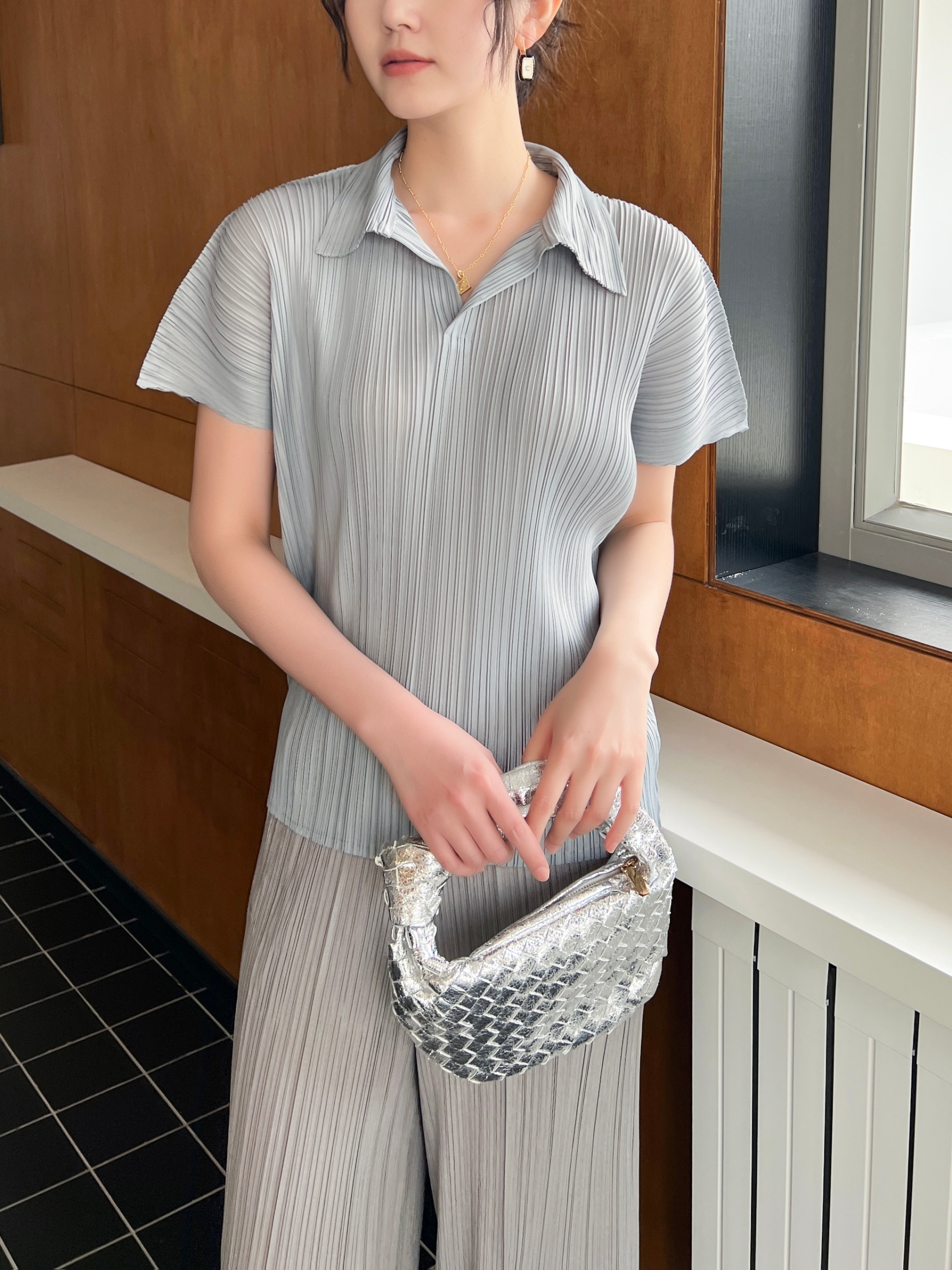 2MUAY รุ่น GJO3969 เสื้ออัดพลีทคุณภาพ BAT SLEEVE COLLAR PLEATED TOP 8 สี FREE SIZE