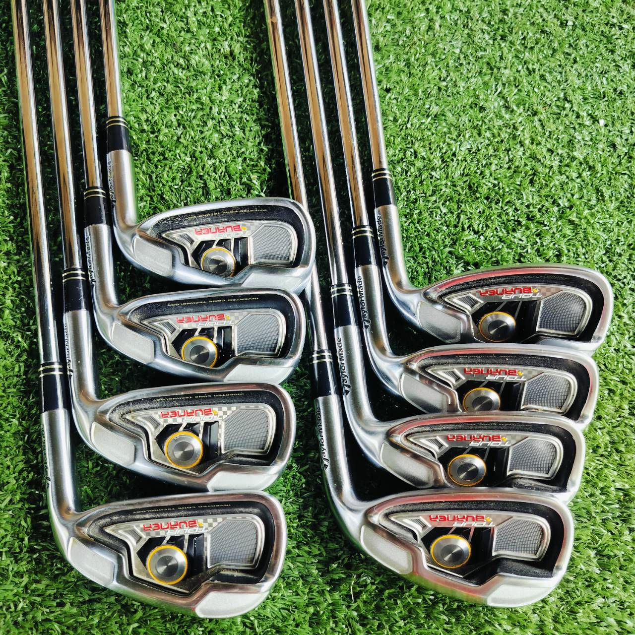 ชุดเหล็ก Taylormade BURNER มีเหล็ก 5 6 7 8 9 P A S มี WEDGE 3 ตัว กระจายน้ำหนักอย่างดี ชดเชยความผิดพลาดสูง ตีได้ระยะมาก ตีง่าย ตีสบาย ไม้กอล์ฟพรีเมี่ยมมือสอง ของแท้ By NakaraLuxurious