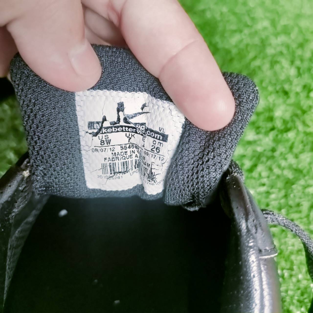 รองเท้ากอล์ฟ NIKE มือสอง ของแท้ มาพร้อมกล่องเดิม พื้นสวยมาก ปุ่มสวยมาก ไซด์ 41 ไม้กอล์ฟพรีเมี่ยมมือสอง ของแท้ By NakaraLuxurious