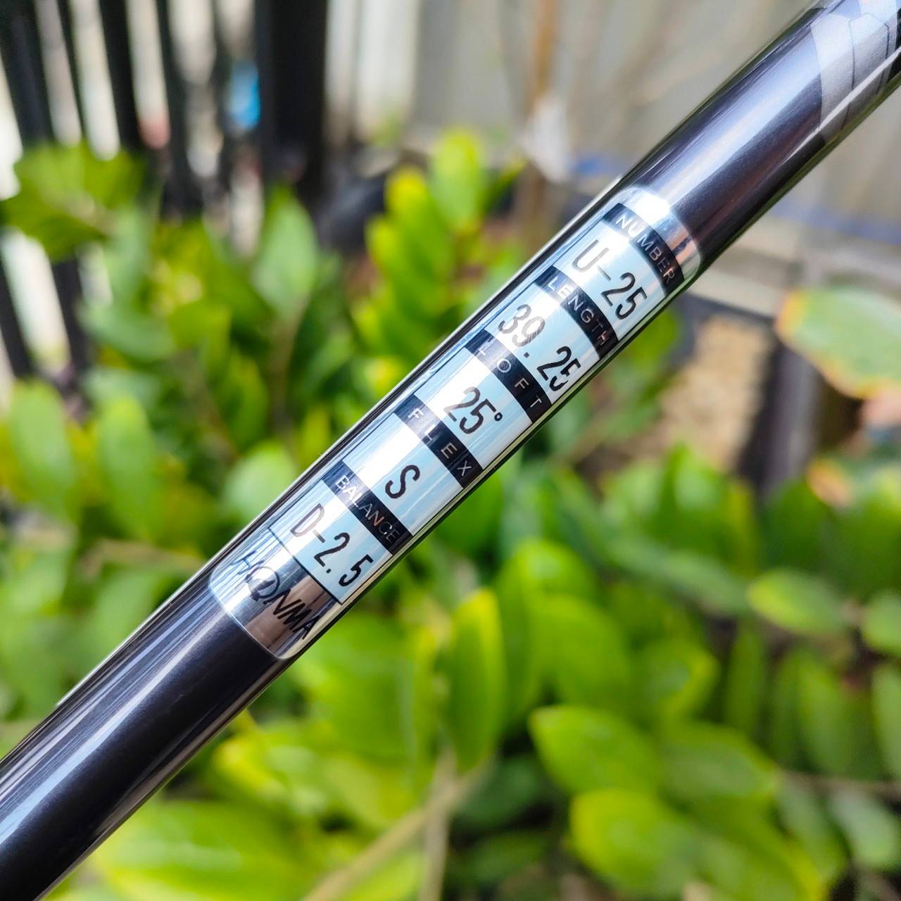 U25 HONMA TW747 องศา 25 ก้าน VIZARD FLEX S ** ก้านดีมาก ** สภาพสวย MADE IN JAPAN SAKATA ผลิตด้วยเทคโนโลยีชั้นสูงของ HONMA ออกแบบดูเท่ดุดันมาก ไม้กอล์ฟพรีเมี่ยมมือสอง By NakaraLuxurious