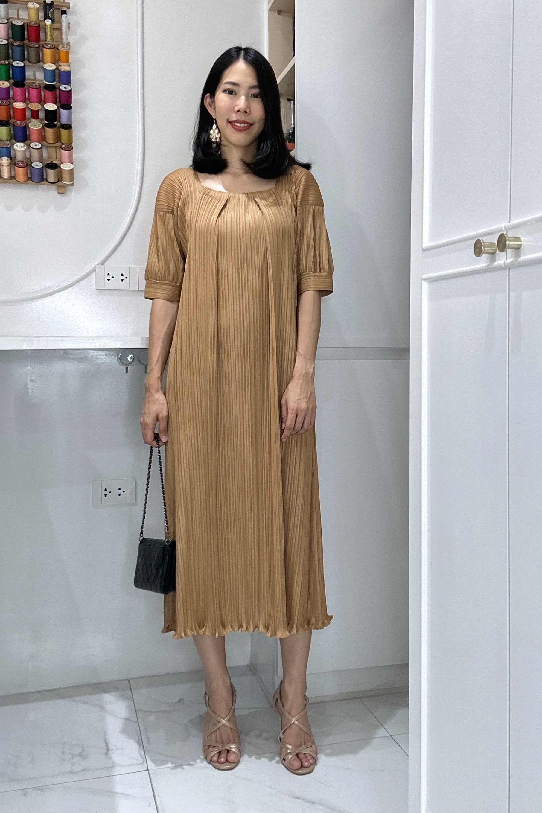ปรับราคาลง20%!! 2MUAY รุ่น GJO2119 เดรสผู้หญิง เดรสพลีทคุณภาพ 3สี FREE SIZE SHORT SLEEVE SQUARE NECK PLEATED DRESS