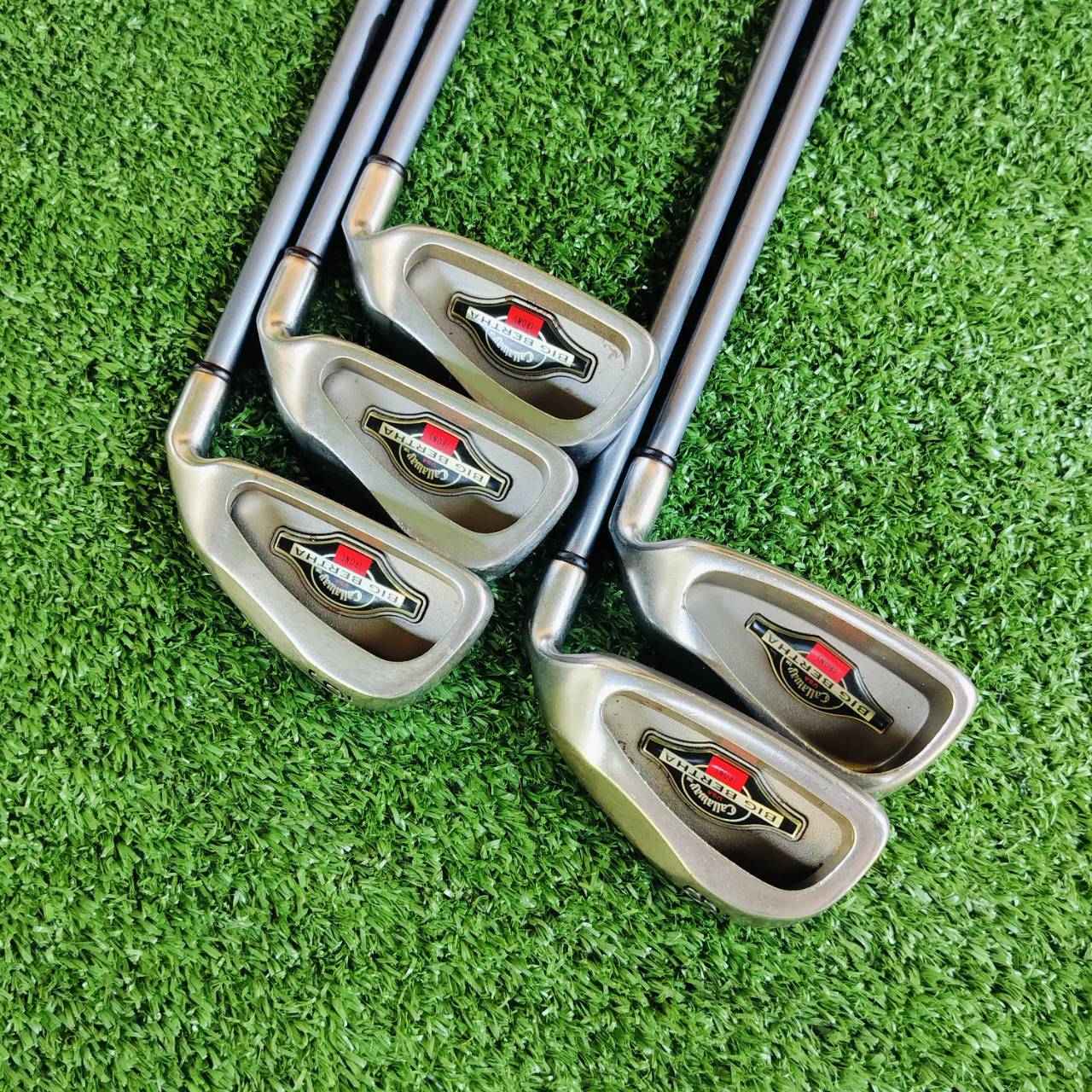 ชุดเหล็ก Callaway BIGBERTHAR มีเหล็ก 6 7 8 9 PW ก้าน RCH FLEX LITE ก้านเบา สำหรับท่านี่สปีดไม่แรง จะช่วยให้เร่งสปีดได้ดี ตีง่าย ไม้กอล์ฟพรีเมี่ยมมือสอง ของแท้ By NakaraLuxurious
