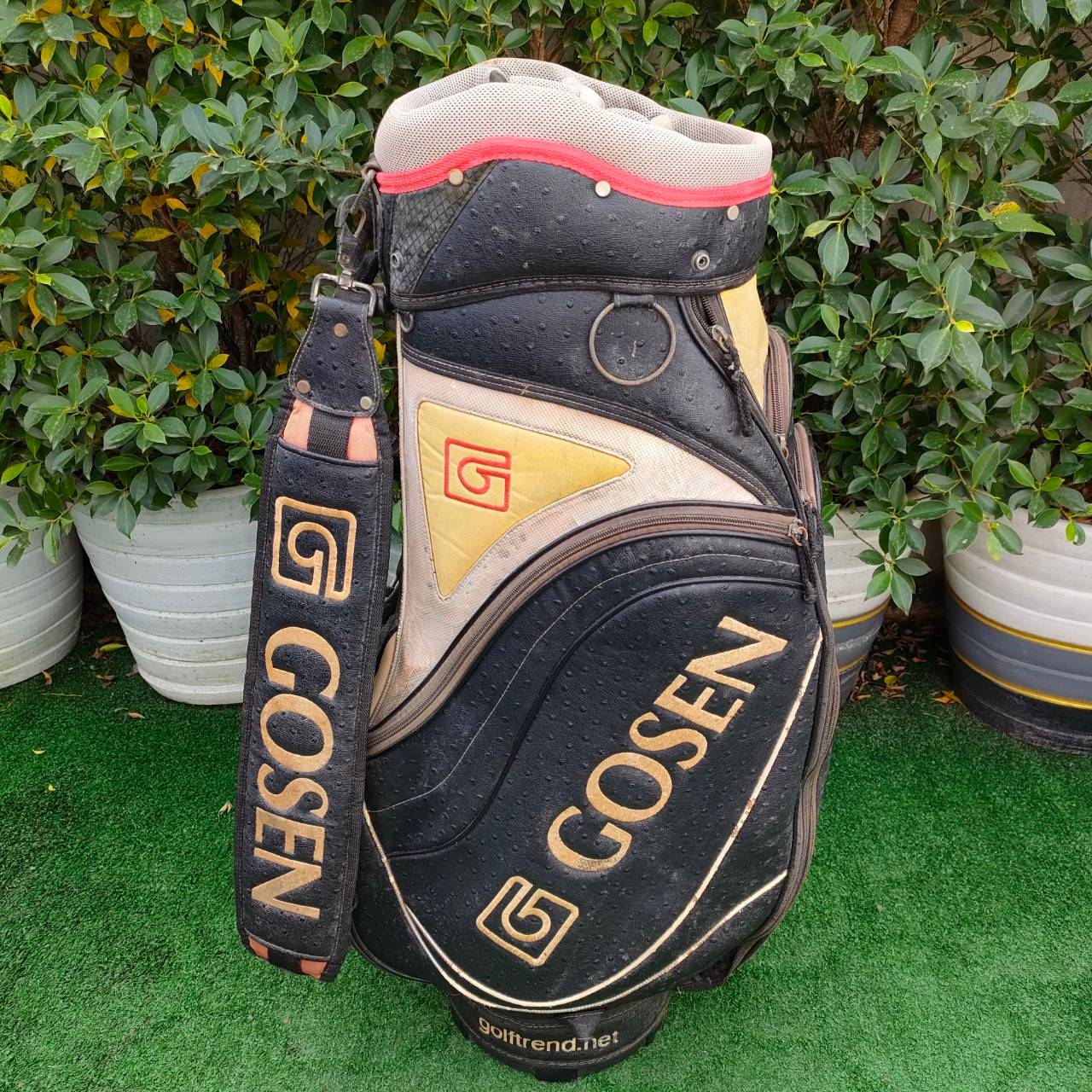 ถุงกอล์ฟ GOSEN มือสอง ของแท้ถุง TOUR ใบใหญ่ มีลอก บ้าง ดูไม่ใหม่มาก