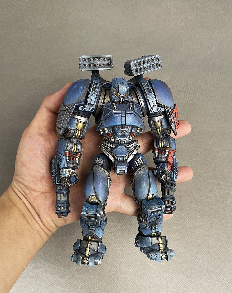 [สั่งจอง]TOYS RAIDER 1/12 : LIVE BATTLEFIELD - Conqueror Mech