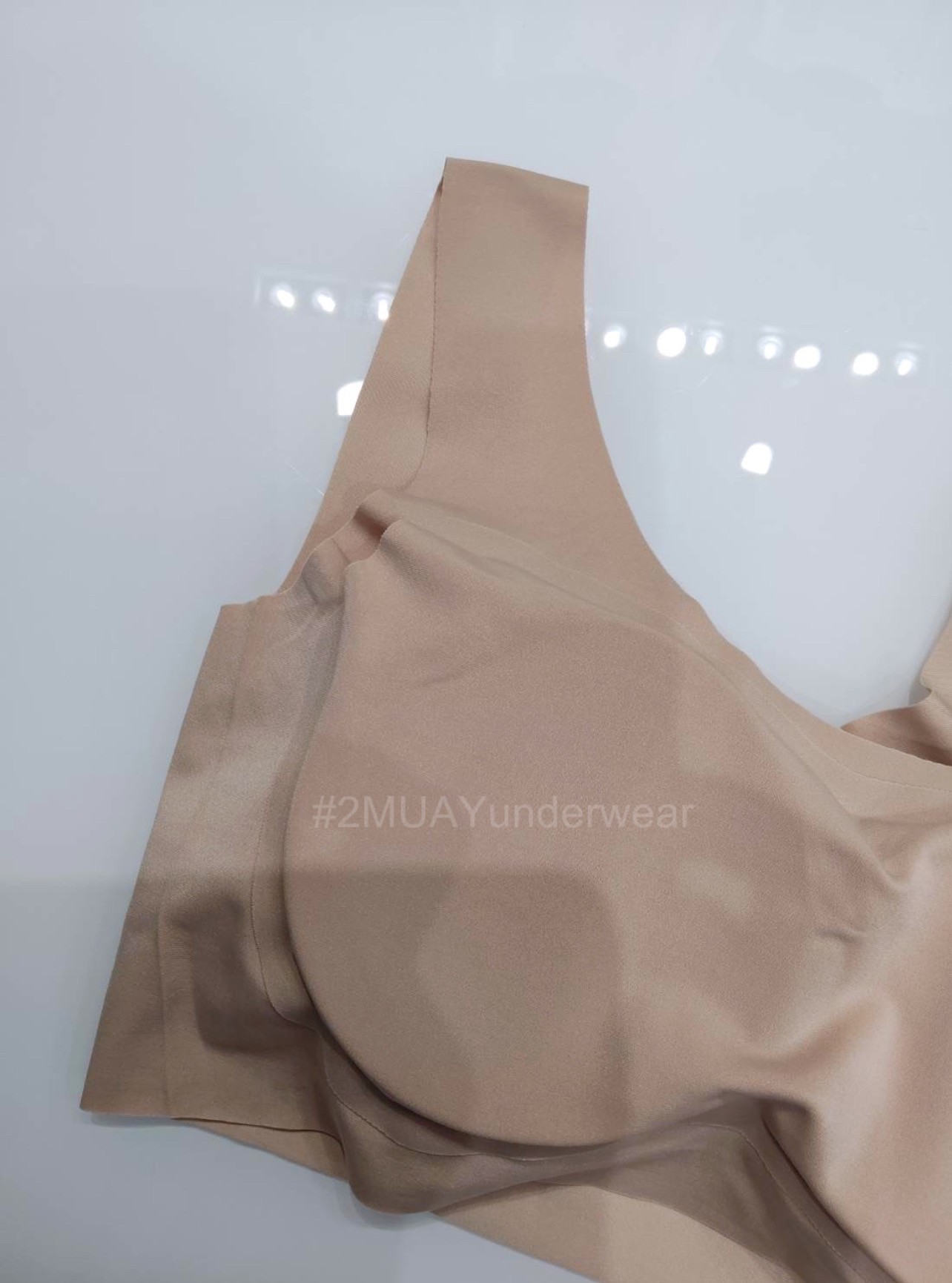2MUAY SEAMLESS UNDERWEAR บราสวมหัว บราไร้โครง ไร้ตะเข็บ ใส่สบาย BRA TOP 3สี SIZE M, L, XL รุ่น NB5