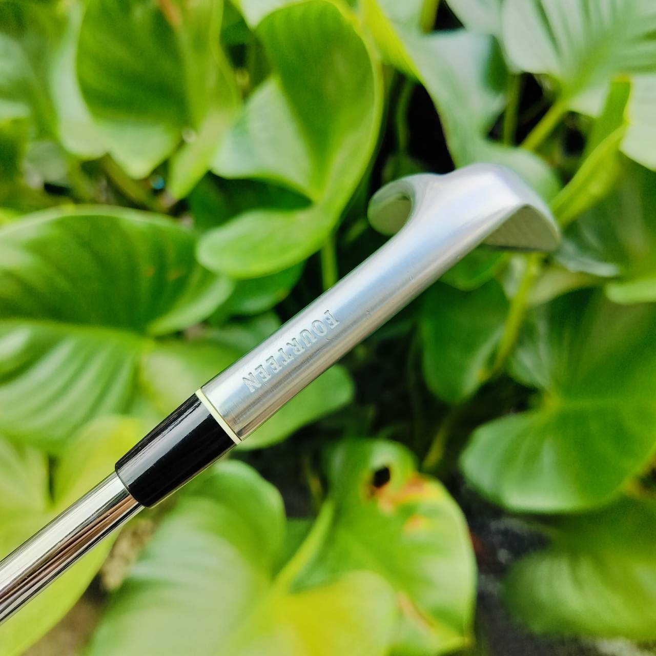 WEDGE FOURTEEN MT28 V5 FORGED องศา 56 เบาท์ 12 ก้าน WEDGE โดยเฉพาะ จากแบรรนด์ N.S.PRO 950 GH FLEX WEDGE เป็น WEDGE FORGED ญี่ปุ่น ไม้กอล์ฟพรีเมี่ยมมือสอง ของแท้ By NakaraLuxurious