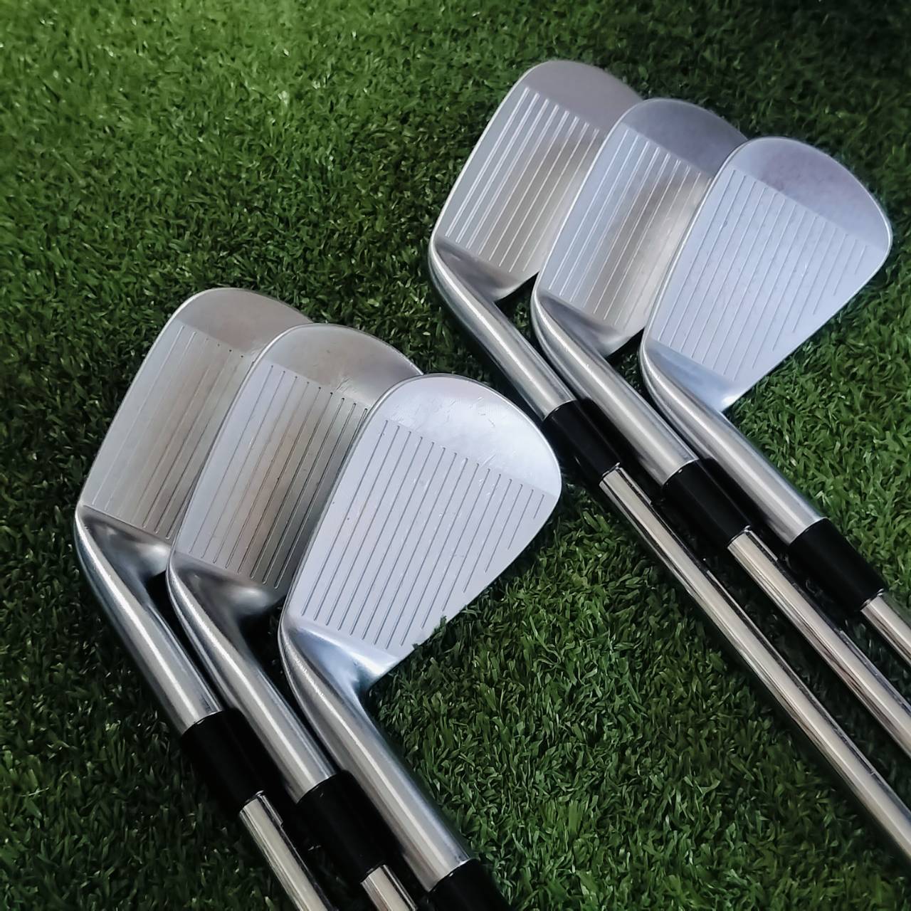 ชุดเหล็ก Taylormade P∙7MC FORGED ก้าน NSPRO 950 FLEX R MADE IN JAPAN มีเหล็ก 5 6 7 8 9 PW ครบ สภาพสวยมาก รุ่นท๊อปสุด ของใหม่ราคา 5 หมื่นปลายๆ ไม้กอล์ฟพรีเมี่ยมมือสอง ของแท้ By NakaraLuxurious
