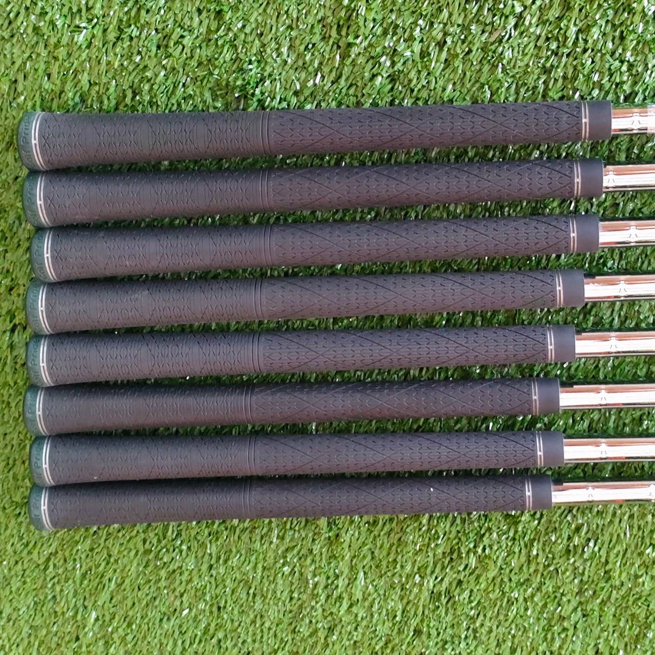 ชุดเหล็ก TOURSTAGE PHYZ FORGED มีเหล็ก 5-9 เเละ PW SW P/S ก้าน N.S.PRO 800 GH FLEX R