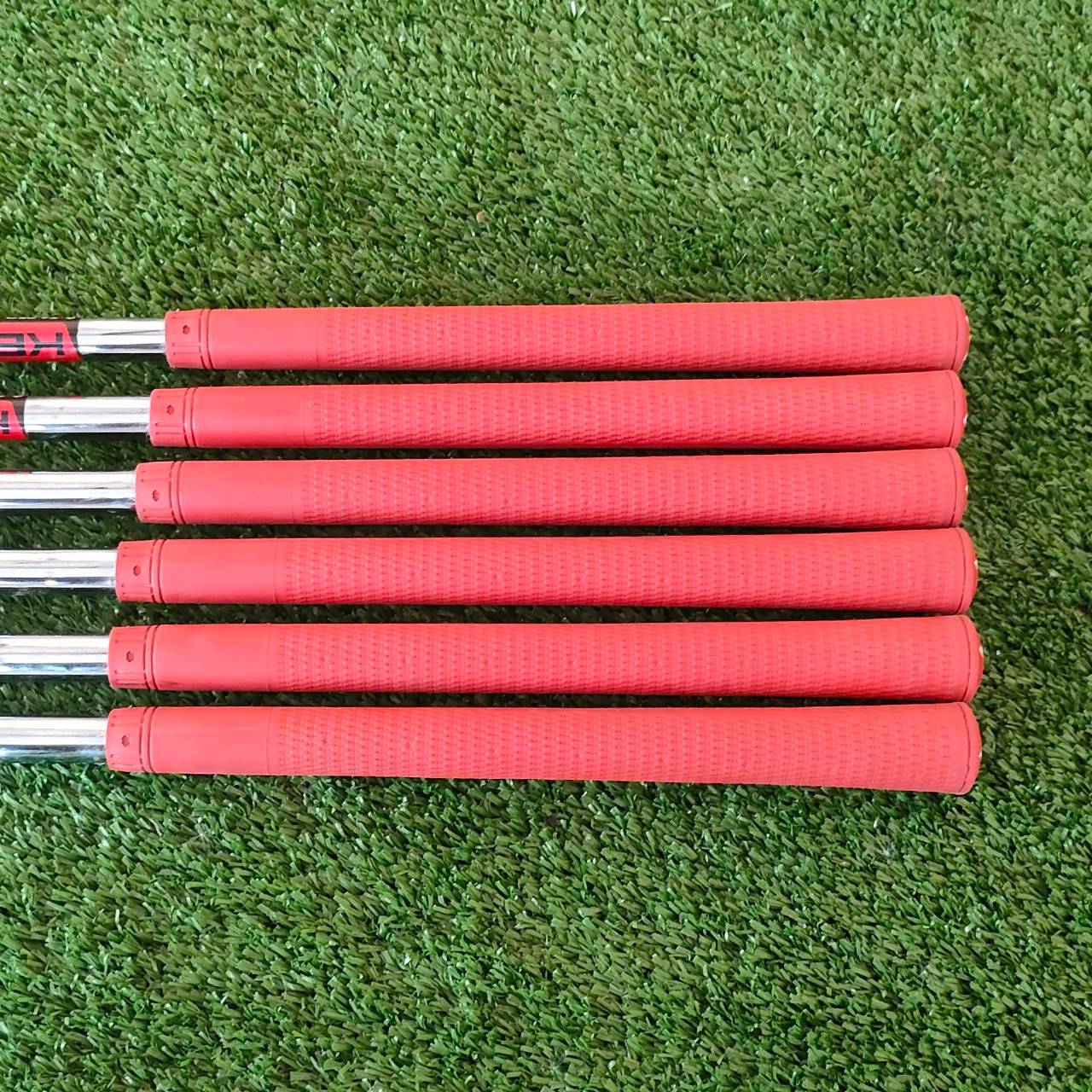 ชุดเหล็ก 2022 Cobra King Forged TEC One Length มีเหล็ก 5-9 เเละ PW เป็นรุ่นใหม่ สภาพใหม่สวยจัด ก้าน KBS S-TAPER LITE FLEX S สุดยอดก้านครับ สุดยอดเหล็กคุณภาพ ที่ตีวงสวิงเดียวกันทั้งชุด ควบคุมได้ดี ฟีลลิ่งดี ได้ผลมากจริงๆครับ