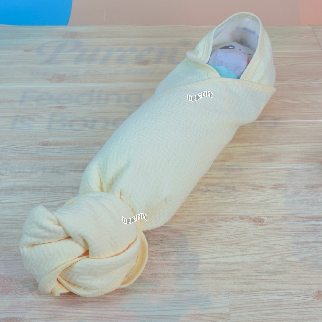 First Wear ผ้าห่อตัวเด็กทารก แบบสำเร็จรูป ผ้าแซนวิช ไซส์ 72x89 ซม.