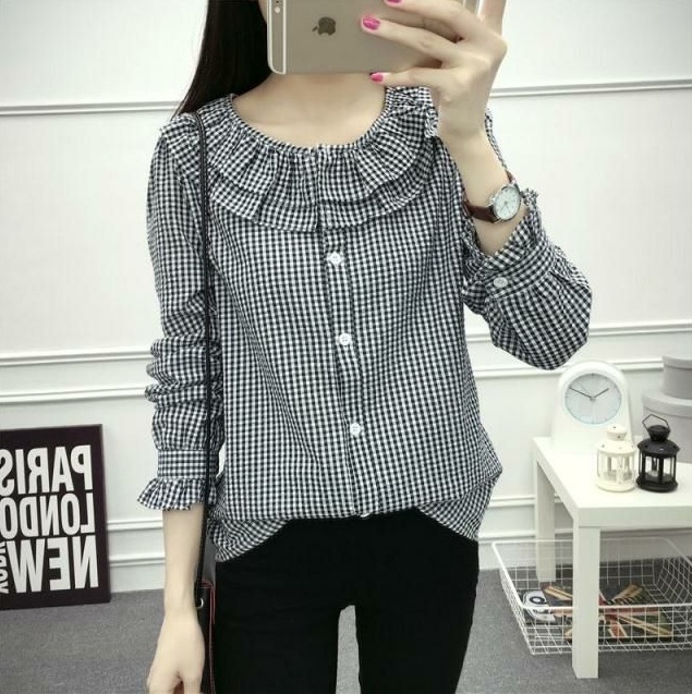 เสื้อเชิ๊ตแขนยาว ปลายแขนจีบมีกระดุม 1เม็ด คอกระเซ้า ตามแบบ