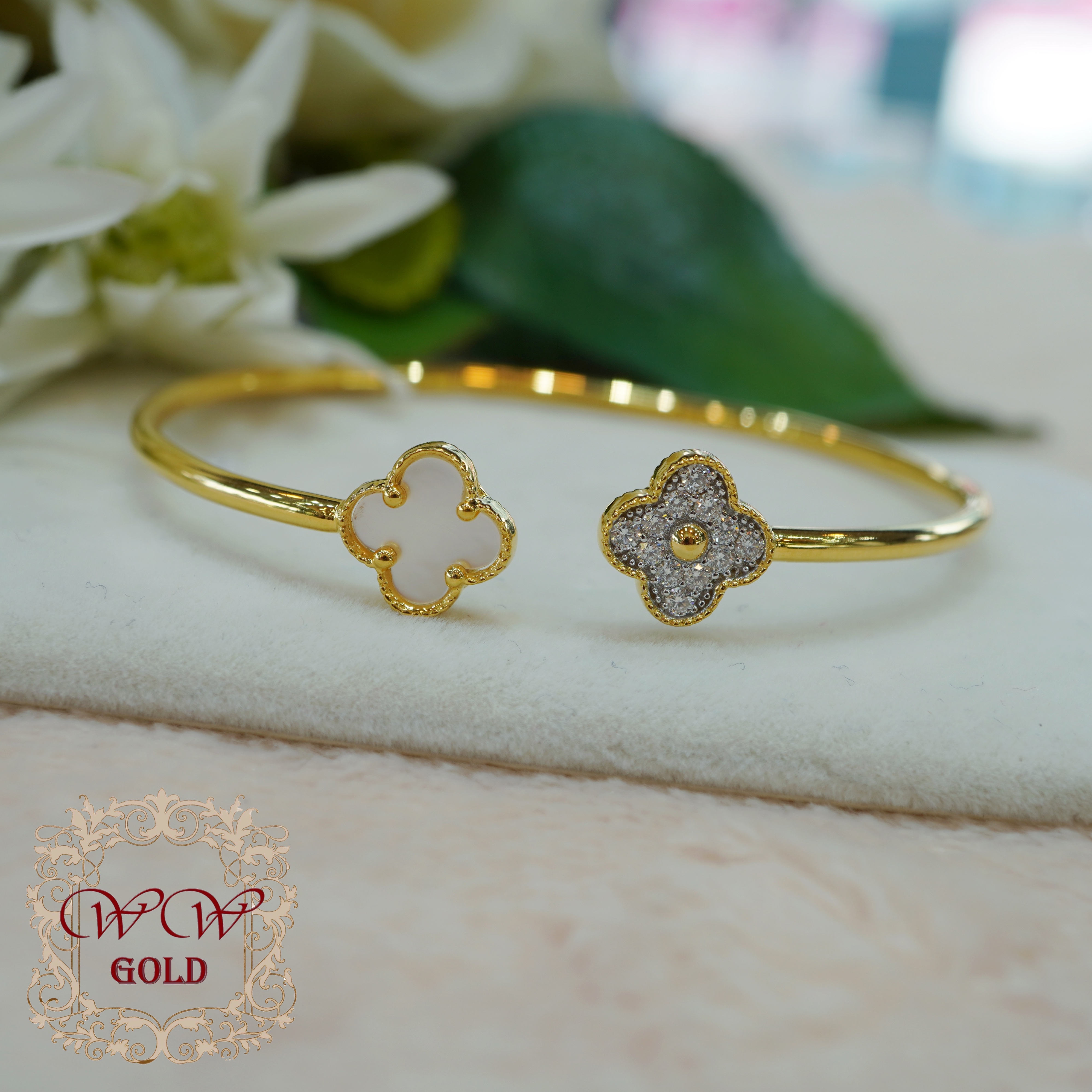 กำไลดอกโคลเวอร์ ^^