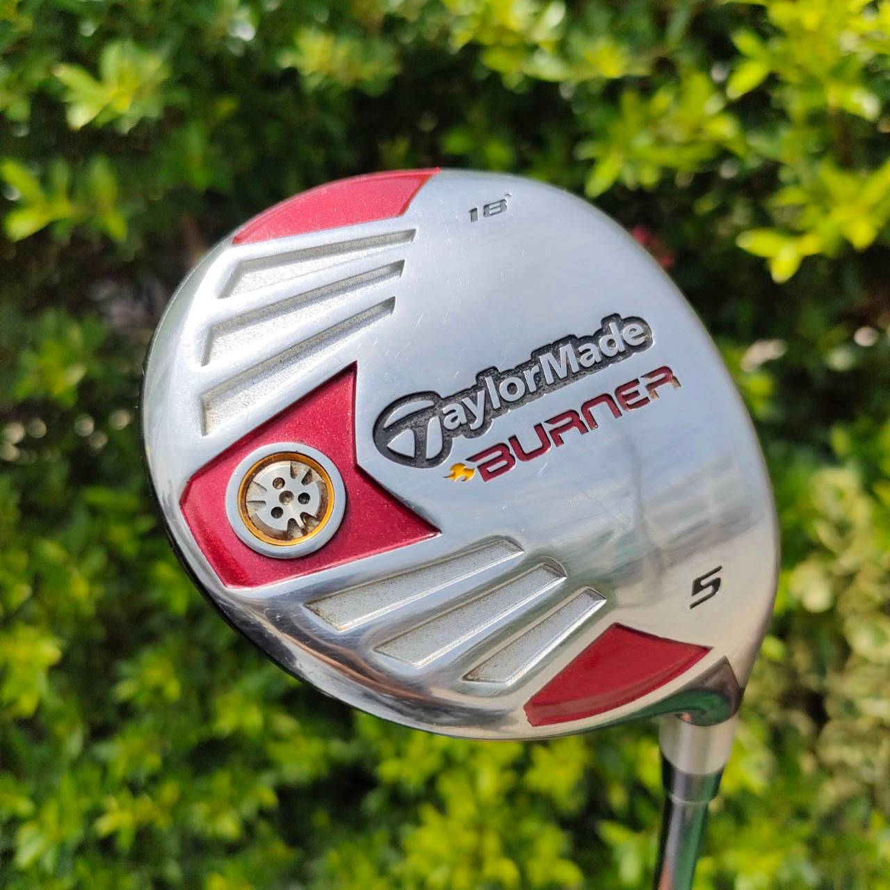 FW5 TAYLORMADE BURNER องศา 18 ก้าน RE*AX FLEX R กระดองเคฟล่า และ ดีไซน์ให้เป็นสามเหลี่ยม เด้งทั้งกระดอง ตีง่ายและ ตีไกลมากๆ เสียงเพราะมาก ไม้กอล์ฟมือสอง ของแท้ BY NakaraLuxurious