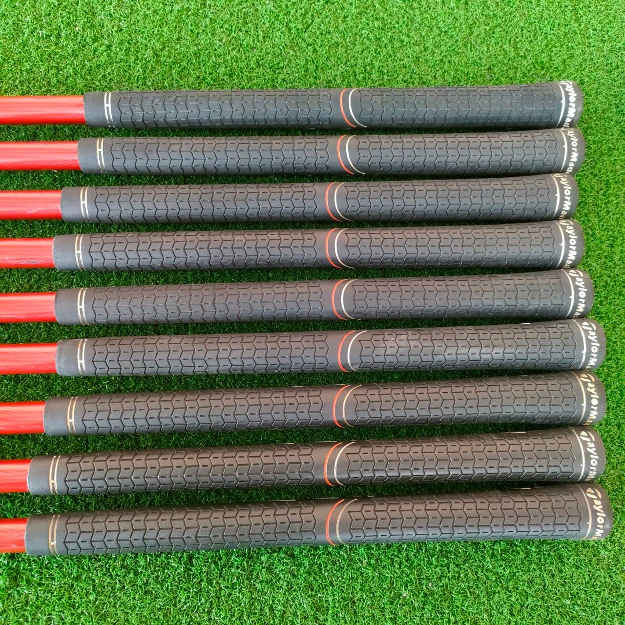 ชุดเหล็ก TAYLORMADE BURNER 2.0 มีเหล็ก 4 - 9 เเละ PW AW SW ชุดใหญ่ ได้เหล็กถึง 9 ชิ้นในชุดนี้ เป็นชุดเต็มสูบ