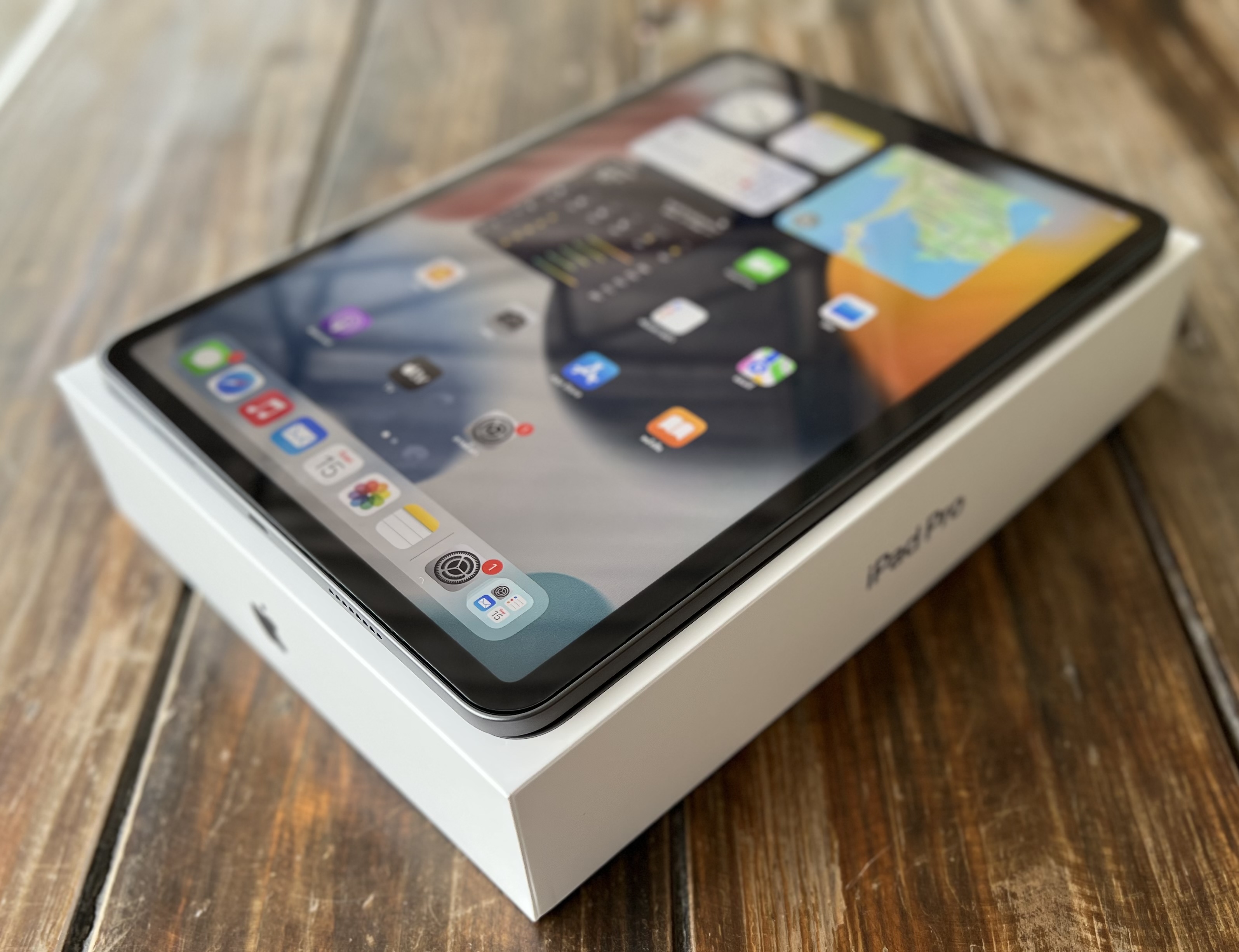 ขาย iPad Pro 11 นิ้ว wifi 256GB ชิป M1