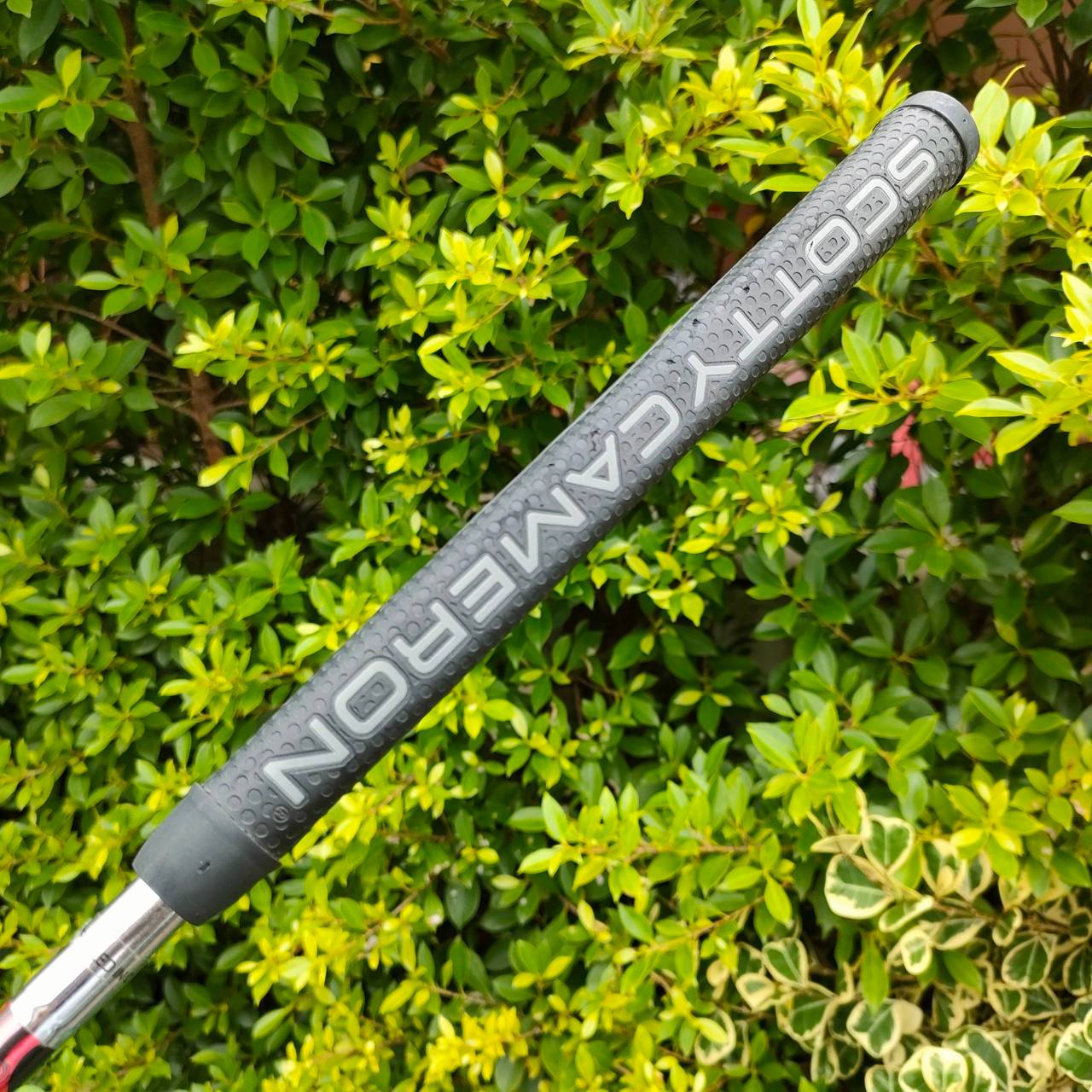 PUTTER ODYSSEY CRIMSON SERIES 550 ความยาว 34 นิ้ว ก้าน ODYSSEY หน้าอินเซิร์ทนุ่มและเกาะไลน์จัดๆ ทรงมอลเล็ต พัตต์เล็งง่ายมากด้วย มีเส้นเล็ง!!! ไม้กอล์ฟมือสอง ของแท้ BY NakaraLuxurious